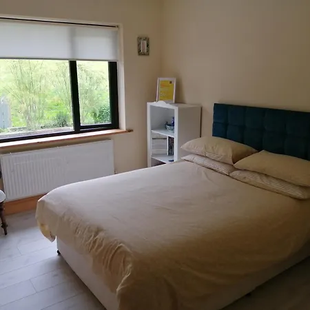 Great Lawn -16km From Town Centre * Laune Bridge